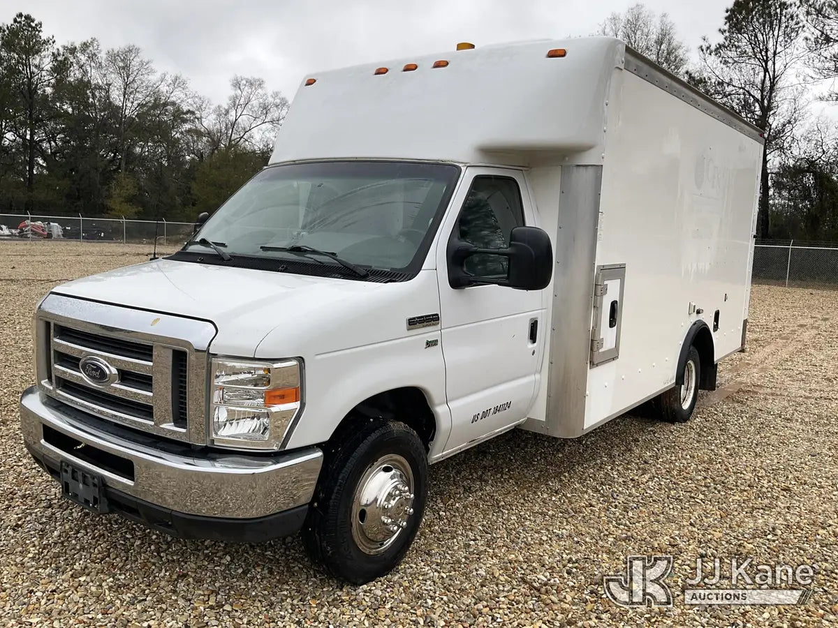 Ford E350 Cutaway 2013
